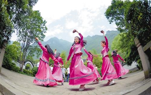 大眾旅游紅火 “五一”假期出游人數、旅游收入走高