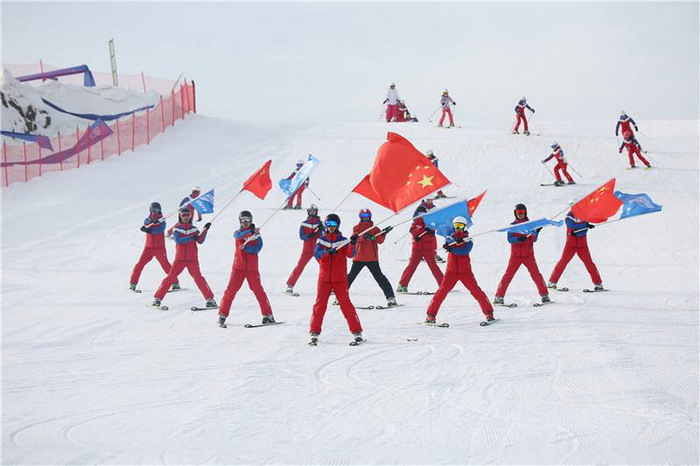 中國冰雪旅游進入旅游黃金季